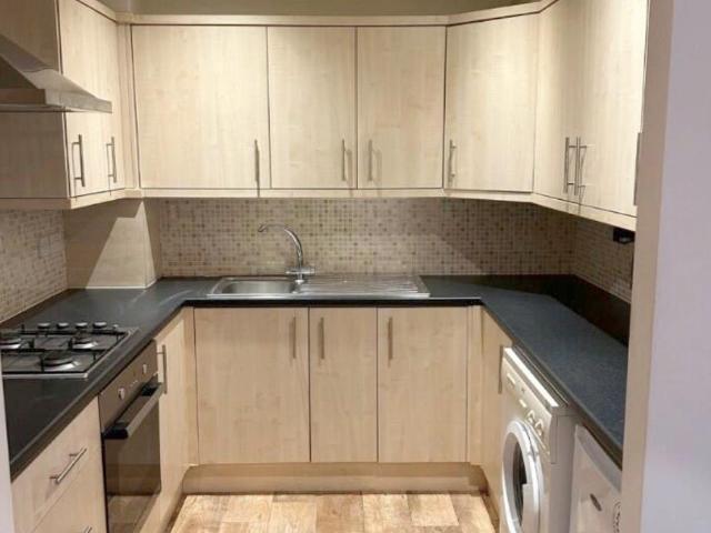 Regents Court, DURHAM 2 bed flat to rent £800 pcm £185 pw