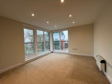 Regents Court, Victoria Way, Woking GU21, 2 bed flat to rent, £1,650 pcm | PrimeLocation