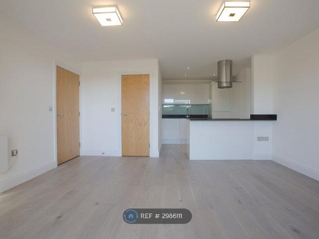 Regents Park Road, London NW1, 2 bed flat to rent, £2,975 pcm | PrimeLocation