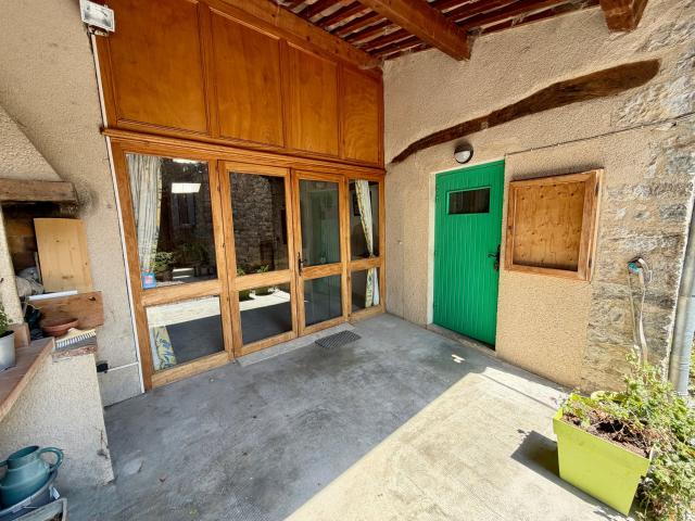 Region Baronnies Ensemble Immobilier Avec Commerce Et Appa. 180m² Buis Les Baronnies