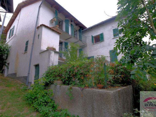 Regione Gaini 10 10 vani 198mq