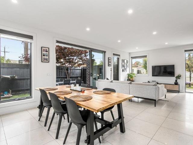 Register to Inspect / Modern Yarraville Vibe!