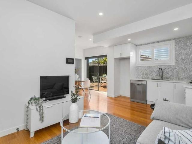 Register To Inspect / Contemporary Townhouse Living with Private Outdoor Entertaining