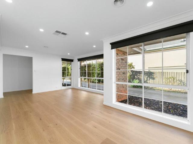 Register to Inspect / Spacious Home in the Heart of Altona