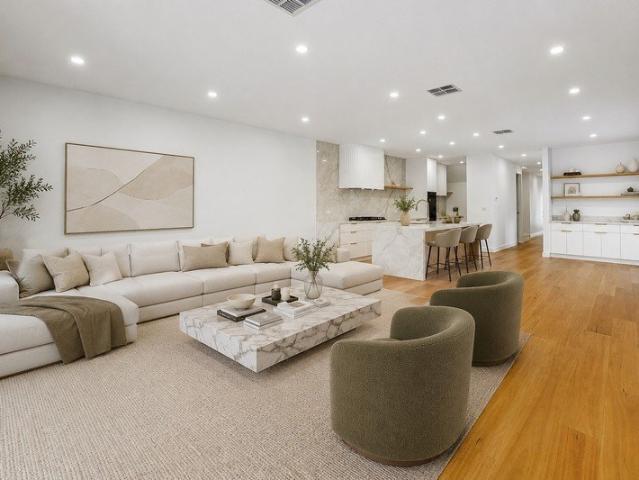 Register to Inspect / Spacious & Luxurious Family Home