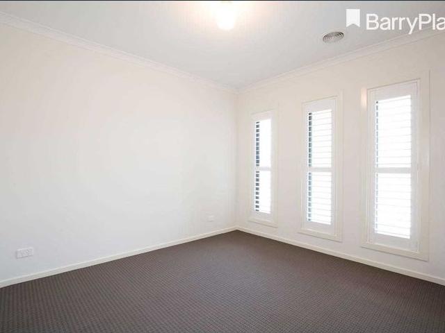 REGISTER TO INSPECT VIA REALESTATE.COM.AU LINK & PHOTO ID MUST BE PROVIDED AT ENTRY, WHEN VIEWING ALL RENTAL PROPERTIES WITH BARRY PLANT FRANKSTON