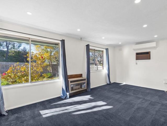 REGISTER TO INSPECT VIA REALESTATE.COM.AU LINK & PHOTO ID MUST BE PROVIDED AT ENTRY, WHEN VIEWING ALL RENTAL PROPERTIES WITH BARRY PLANT FRANKSTON
