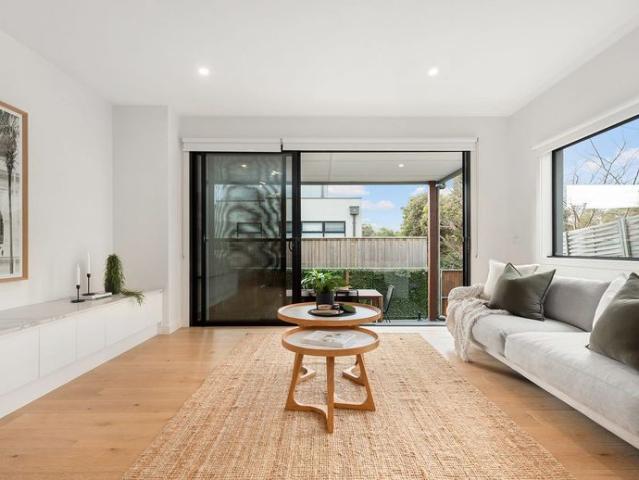 REGISTER TO INSPECT VIA REALESTATE.COM.AU LINK & PHOTO ID MUST BE PROVIDED AT ENTRY, WHEN VIEWING ALL RENTAL PROPERTIES WITH BARRY PLANT FRANKSTON