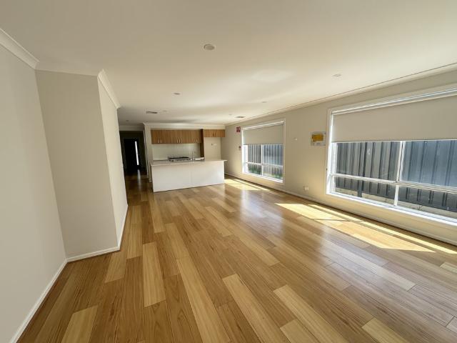 REGISTER TO INSPECT VIA REALESTATE.COM.AU LINK & PHOTO ID MUST BE PROVIDED AT ENTRY, WHEN VIEWING ALL RENTAL PROPERTIES WITH BARRY PLANT FRANKSTON