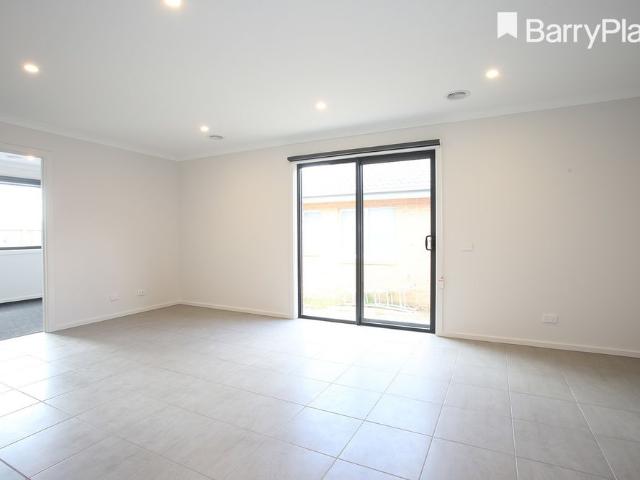 REGISTER TO INSPECT VIA REALESTATE.COM.AU LINK & PHOTO ID MUST BE PROVIDED AT ENTRY, WHEN VIEWING ALL RENTAL PROPERTIES WITH BARRY PLANT FRANKSTON