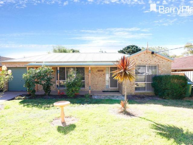REGISTER TO INSPECT VIA REALESTATE.COM.AU LINK & PHOTO ID MUST BE PROVIDED AT ENTRY, WHEN VIEWING ALL RENTAL PROPERTIES WITH BARRY PLANT FRANKSTON