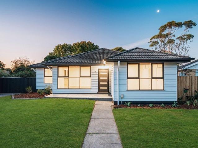 REGISTER TO INSPECT VIA REALESTATE.COM.AU LINK & PHOTO ID MUST BE PROVIDED AT ENTRY, WHEN VIEWING ALL RENTAL PROPERTIES WITH BARRY PLANT FRANKSTON