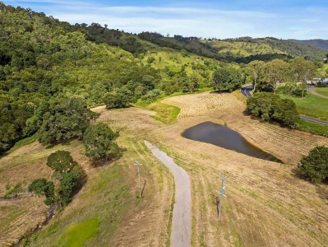 REGISTERED BUILDING SITE OVERLOOKS DAM