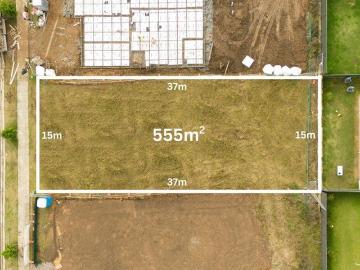 Registered Land in the Popular Mount View Grange Estate!