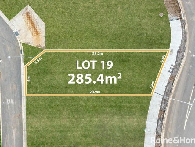 Registered Land Ready to Build in the Heart of Mondo