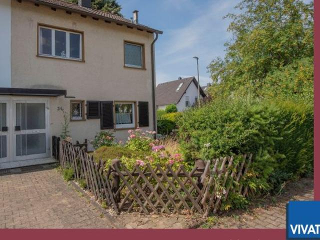 REH in Top Lage und mit Garage & großem Grundstück. Modernisierungs /Sanierungsbedarf!