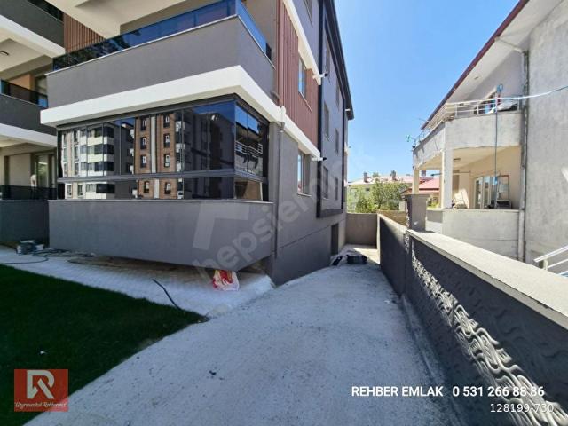 REHBER EMLAK'TAN ŞEHİR MERKEZİNDE 1+1 SIFIR DAİRE BALKONLU 61 M2