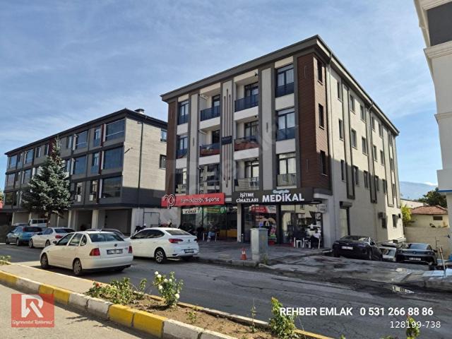 REHBER EMLAK'TAN YENİ HASTANE ALTINDA 75 M2 ASANSÖRLÜ 2+1 DAİRE