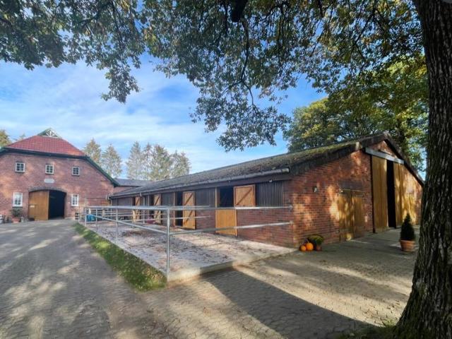 Reiterhof Reitanlage Pferdehof mehrere Wohneinheiten