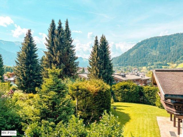 Reith bei Kitzbühel: Schöne sonnige Dachgeschoss Wohnung mit separatem Gäste Apartment