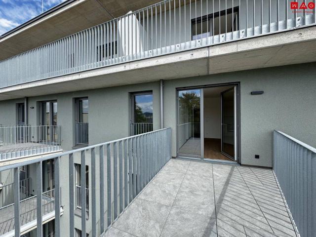 Reizende 2 Zimmer Wohnung mit großem Balkon!