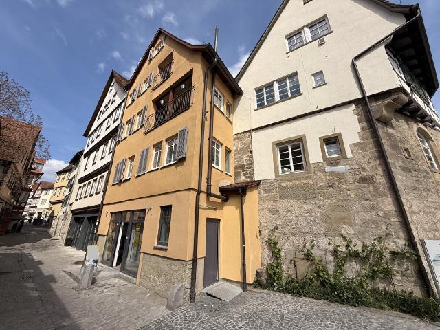REIZVOLLE 3½ ZIMMER STADTWOHNUNG MIT LOGGIA IN DER GELBINGER GASSE