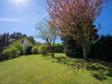 Reizvolles Einfamilienhaus in sonniger Lage mit Gartenidylle und Erweiterungspotenzial