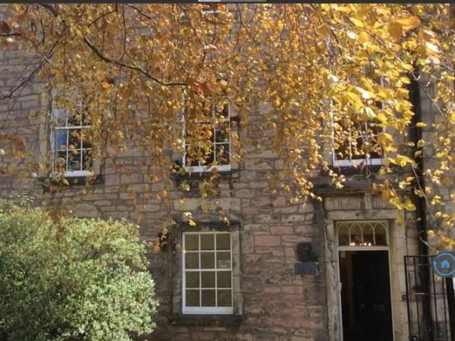 Reids Court, Edinburgh, EH8 4 bed detached house to rent £3,900 pcm £900 pw