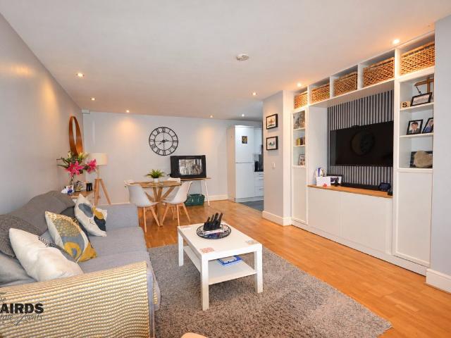 Reigate Road, Epsom, Surrey KT17, 2 bed flat to rent, £2,250 pcm | PrimeLocation