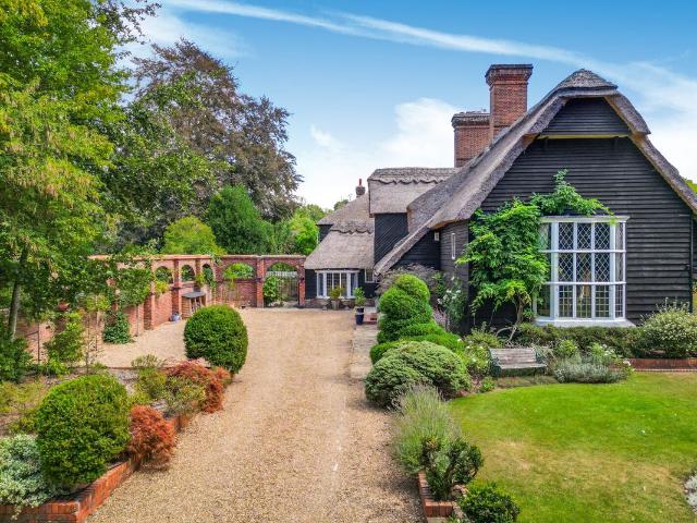 Reigate Road, Leatherhead KT22, 4 bed detached house to rent, £5,500 pcm | PrimeLocation