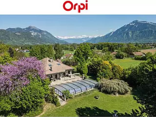 Reignier Esery 74930 Achat / Vente maison 6 pièces t6 piscine jardin