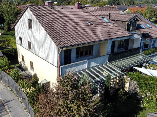 Reiheneckhaus mit kleinem Grundstück und Garage