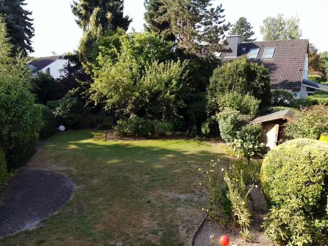 Reihenendhaus mit 577 m² Sonnengarten in Büderich, Ihr Projekt an der Grenze zu Düsseldorf