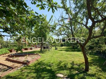 Reihenendhaus mit Wintergarten & Wellness Terrasse plus riesigem Pachtgrundstück