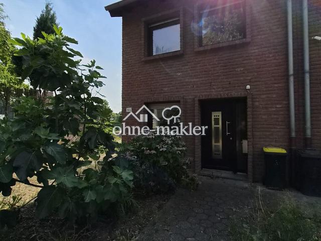 Reihenendhaus mit Garten, Garage und moderner Ausstattung – in Mönchengladbach