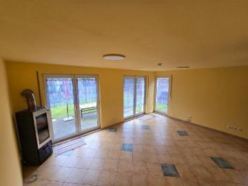 Haus for rent in Albertstadt - Garten, Keller