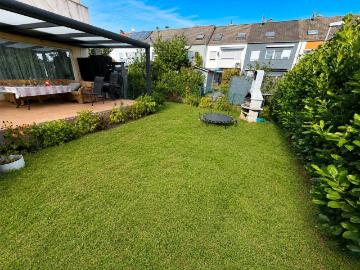 Reihenendhaus in Hattersheim Okriftel | 145 m² | Garten | Garage