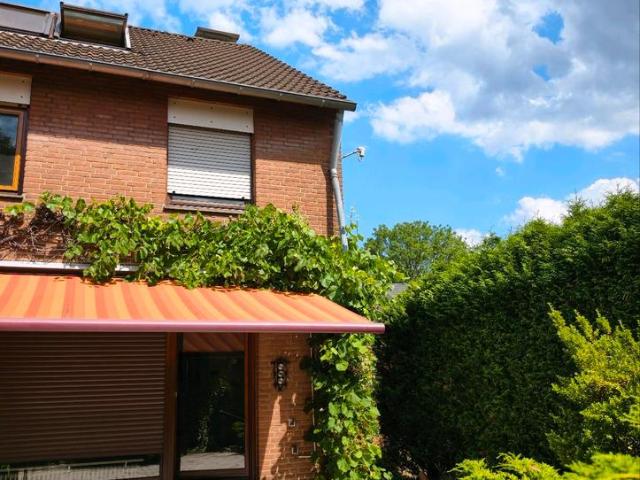 Reihenendhaus zum sofortigen Einzug in Ratingen Breitscheid