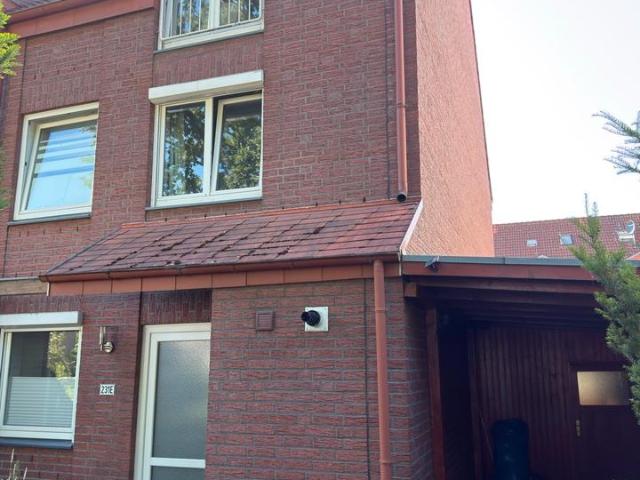 Reihenendhaus, 5 Zimmer, 2 Bäder, Gäste WC, 144qm, 2 Stellplätze