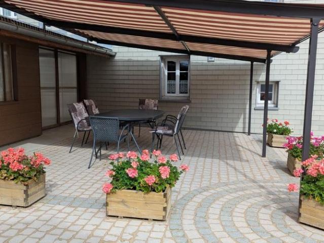 Reihenfamilienhaus 12 Zimmer