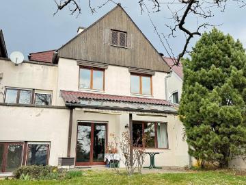 Reihenhaus mit 220 m² Garten, 6 Zimmer, Wohnkeller, Garage und Ausbaureserve – Graz Andritz