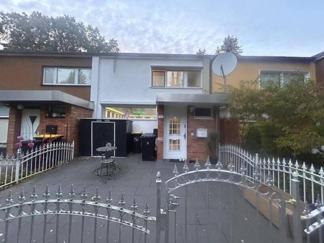 Reihenhaus mit 3 Zimmern und Garten