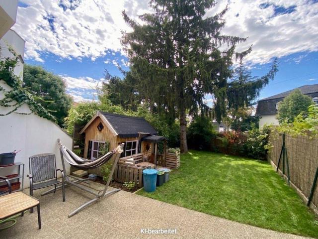 Reihenhaus mit Terrasse, Eigengarten, Keller, Garage 4 Schlafzimmer