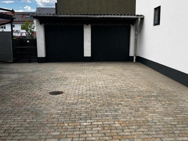 Reihenhaus mit Ankleidezimmer, Kamin und Doppelgarage