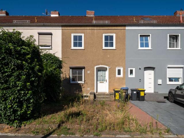 Reihenhaus mit Garten & Ausbaupotenzial