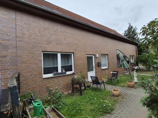 Reihenhaus nebst Gartenanteil zu vermieten!