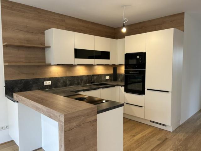 Traumhaftes Neubau Reihenhaus – 5 Zimmer | Garten | Badesee