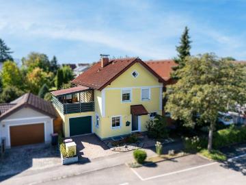 Reihenhaus – Garage | Terrasse | Garten | Teich | Luftwasserwärmepumpe!