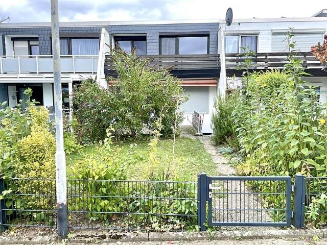 Reihenhaus in BS Broitzem, 110 qm, Garten, Garage, Vollkeller