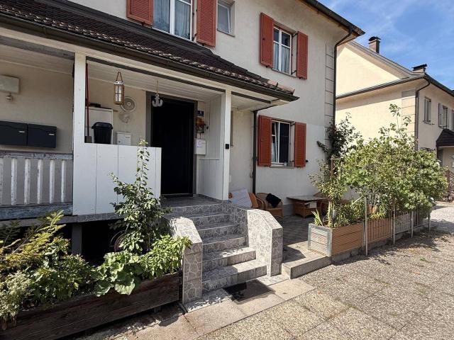 Reihenhaus in Hard – ca. 450 m vom Bodensee | 3 Etagen | Garten | Terrasse | 5 Stellplätz